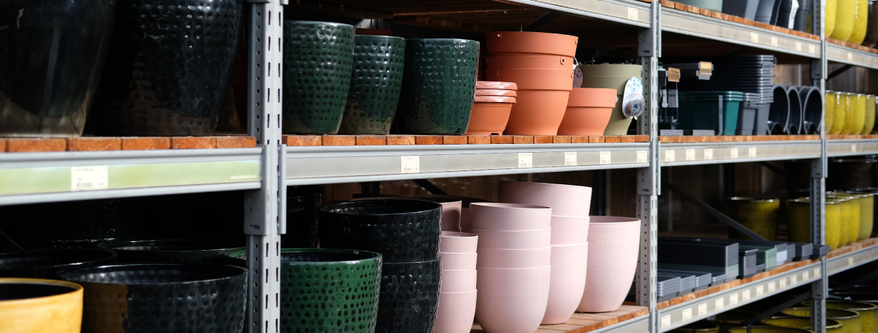 Bloempotten of manden buiten zetten? Goed idee! | Huis & Tuin Hoogeveen